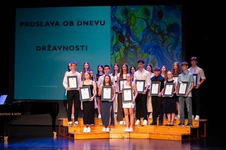 ZLATI UČENCI